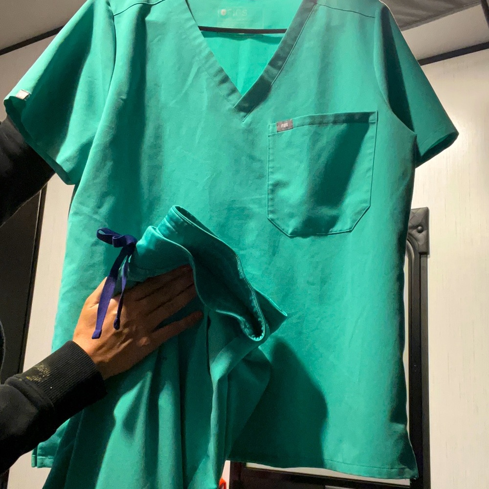 Surgical green figs large scrub set